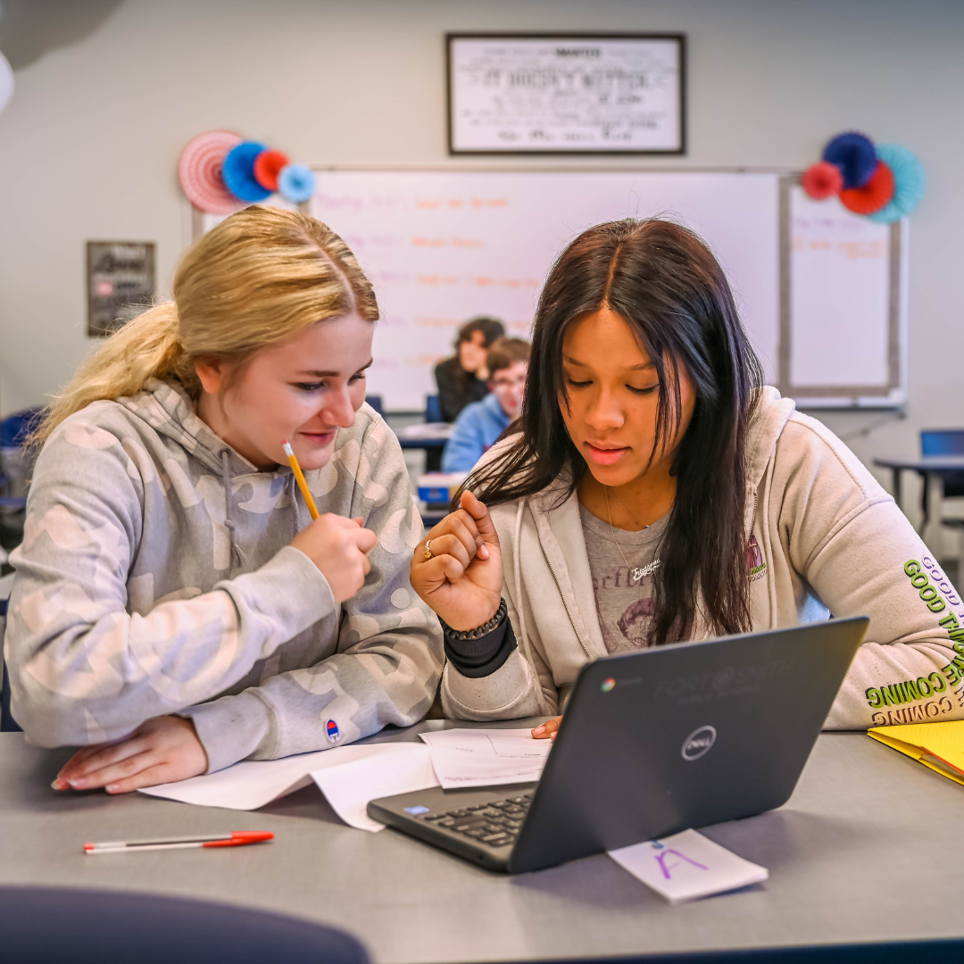 students with computer